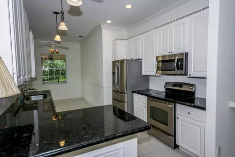 131 Sardinia Cir, Jupiter, FL 33458 photo 4
