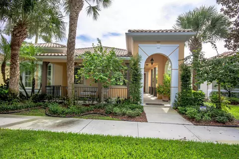 131 Sardinia Cir, Jupiter, FL 33458 photo 1
