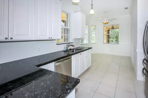 131 Sardinia Cir, Jupiter, FL 33458 photo 7