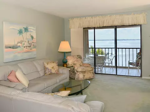4590 NE Sandpebble Trce #401, Stuart, FL 34996 photo 3