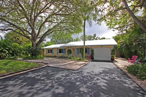 406 Dover Cir, Tequesta, FL 33469 photo 3
