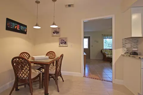 406 Dover Cir, Tequesta, FL 33469 photo 9