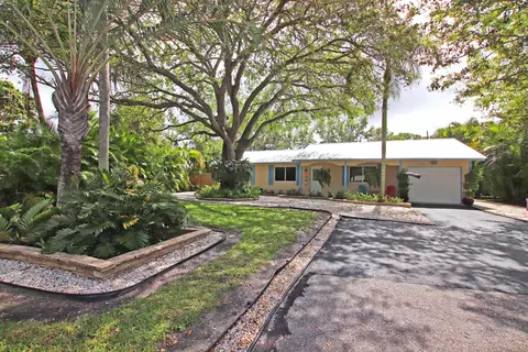 406 Dover Cir, Tequesta, FL 33469 photo 1