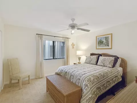 325 Oak Harbour Dr, Juno Beach, FL 33408 photo 11
