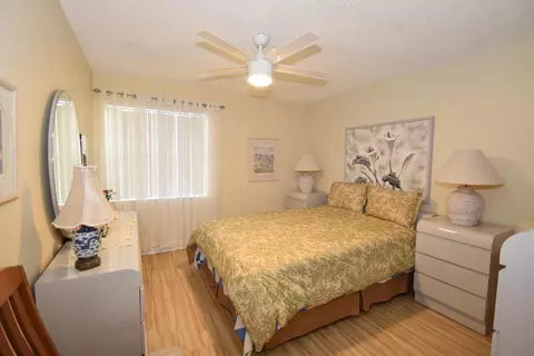 230 Normandy E, Delray Beach, FL 33484 photo 16