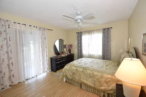 230 Normandy E, Delray Beach, FL 33484 photo 20