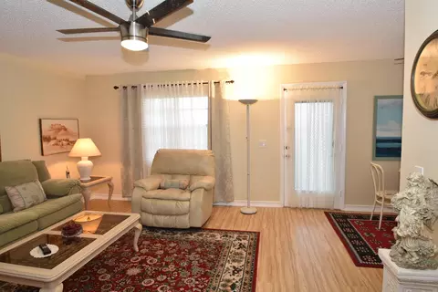 230 Normandy E, Delray Beach, FL 33484 photo 6