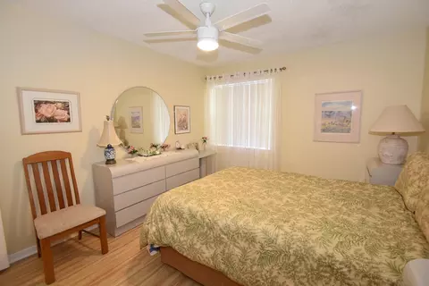 230 Normandy E, Delray Beach, FL 33484 photo 17