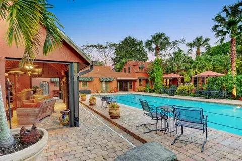 4750 SE Horseshoe Point Rd, Stuart, FL 34997 photo 1