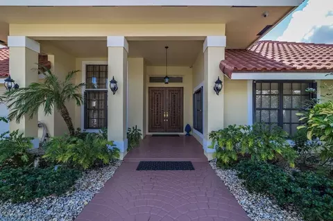 112 Olympus Cir, Jupiter, FL 33477 photo 2
