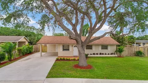 508 W Whitney Dr, Jupiter, FL 33458 photo 1