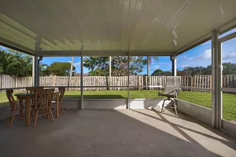 111 Chadwick Dr, Jupiter, FL 33458 photo 13