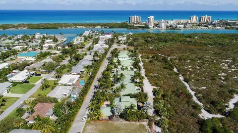 12 Coconut Ln, Tequesta, FL 33469 photo 19