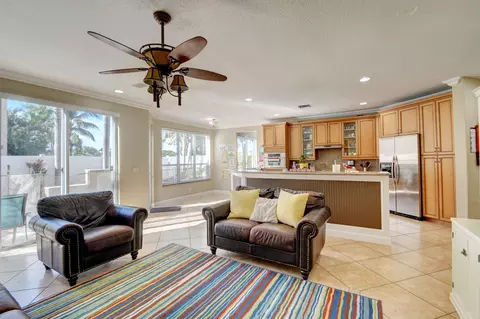 1638 E Classical Blvd, Delray Beach, FL 33445 photo 10