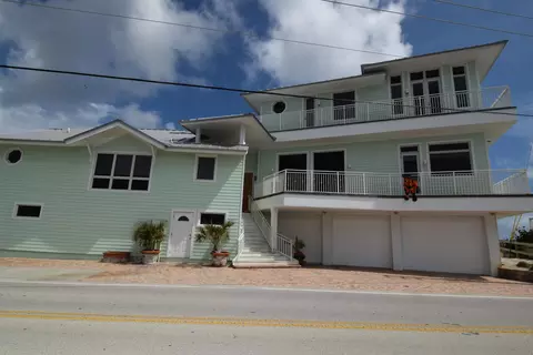 953 SE Macarthur Blvd, Stuart, FL 34996 photo 5