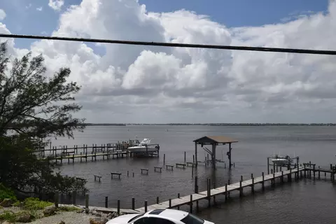 953 SE Macarthur Blvd, Stuart, FL 34996 photo 16