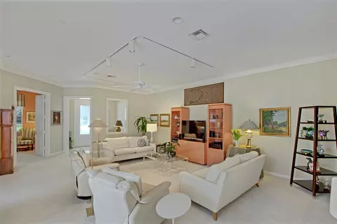 157 Honeysuckle Dr, Jupiter, FL 33458 photo 5