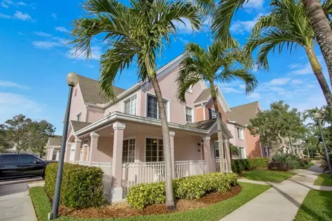 1601 SE Pomeroy St, Stuart, FL 34997 photo 1
