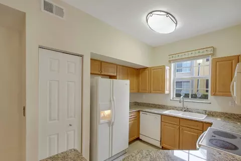 1601 SE Pomeroy St, Stuart, FL 34997 photo 10