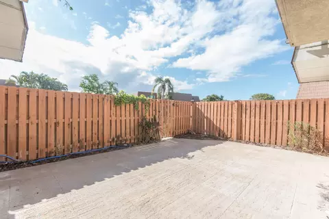 6082 SE Riverboat Dr, Stuart, FL 34997 photo 3