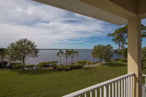 2174 NW Plumbago Trl, Stuart, FL 34994 photo 12