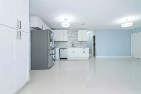 791 SE 3rd Pl, Hialeah, FL 33010 photo 6