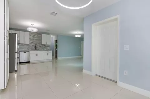 791 SE 3rd Pl, Hialeah, FL 33010 photo 28