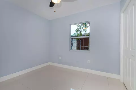 791 SE 3rd Pl, Hialeah, FL 33010 photo 13