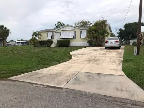 2211 SE 33rd St, Okeechobee, FL 34974 photo 3