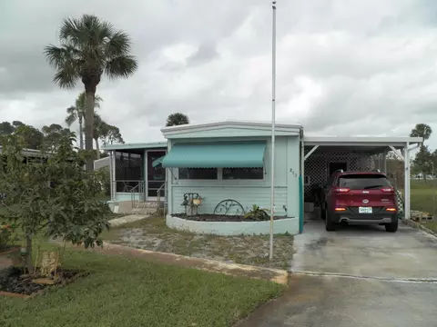 213 SEasy St, Stuart, FL 34994 photo 1