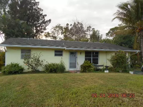 6230 SE Lake Circle Dr, Stuart, FL 34997 photo 1