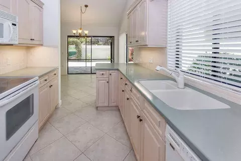 120 Seashore Dr, Jupiter, FL 33477 photo 11