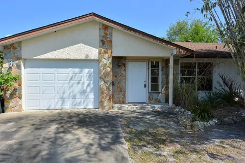 5629 SE Indigo Ave, Stuart, FL 34997 photo 2