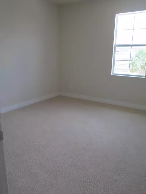 1072 Community Dr, Jupiter, FL 33458 photo 18