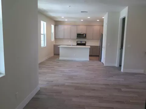 1072 Community Dr, Jupiter, FL 33458 photo 6