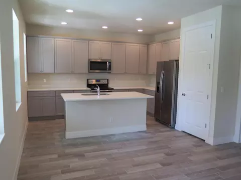 1072 Community Dr, Jupiter, FL 33458 photo 4
