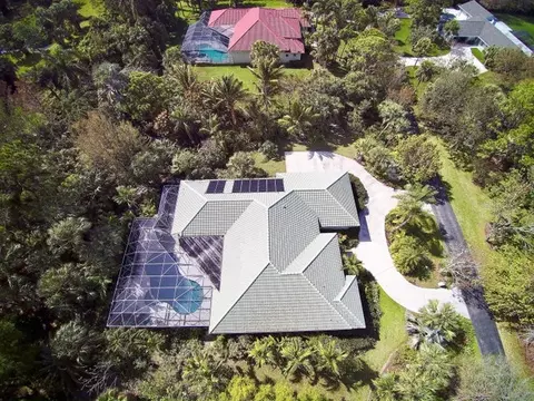 5394 Point Ln E, Jupiter, FL 33458 photo 3