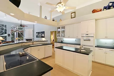 5394 Point Ln E, Jupiter, FL 33458 photo 5