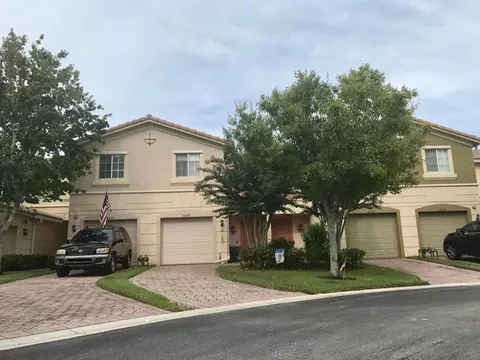5277 SE Jennings Ln, Stuart, FL 34997 photo 2