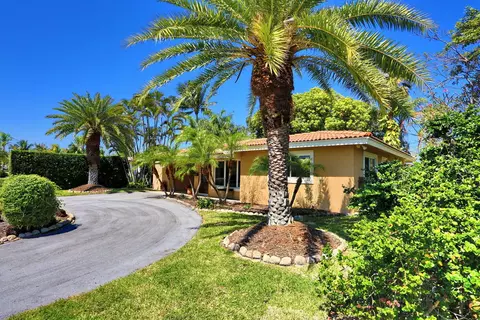 351 SE 3rd St, Pompano Beach, FL 33060 photo 2