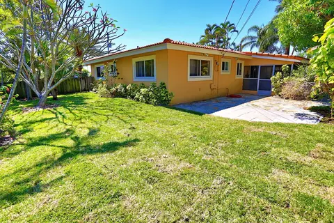 351 SE 3rd St, Pompano Beach, FL 33060 photo 25