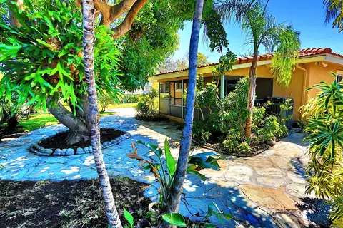 351 SE 3rd St, Pompano Beach, FL 33060 photo 21