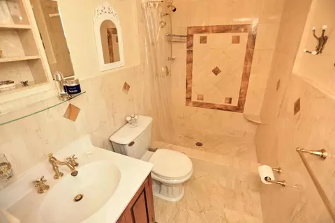 351 SE 3rd St, Pompano Beach, FL 33060 photo 18
