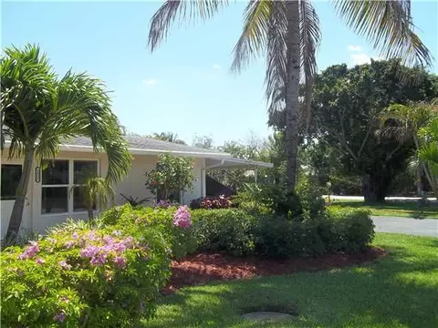 2435 SW Hideaway Ln, Stuart, FL 34994 photo 2