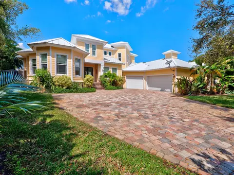 1434 NW Coconut Point Ln, Stuart, FL 34994 photo 3