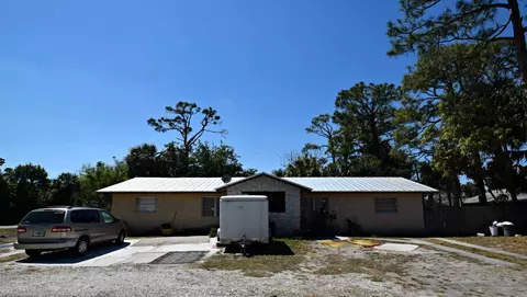 2892 SE Durant Ave, Stuart, FL 34997 photo 2