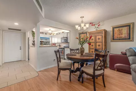 1230 SE Parkview Pl #D4, Stuart, FL 34994 photo 5