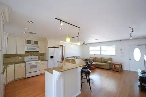 5516 SE Orange St, Stuart, FL 34997 photo 5