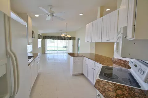 1069 SW Balmoral Trce, Stuart, FL 34997 photo 5