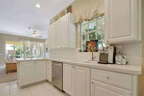 140 Florence, Jupiter, FL 33458 photo 9